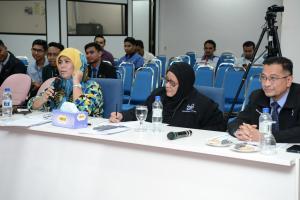 Sesi Public Speaking oleh Eksekutif Pelatih II